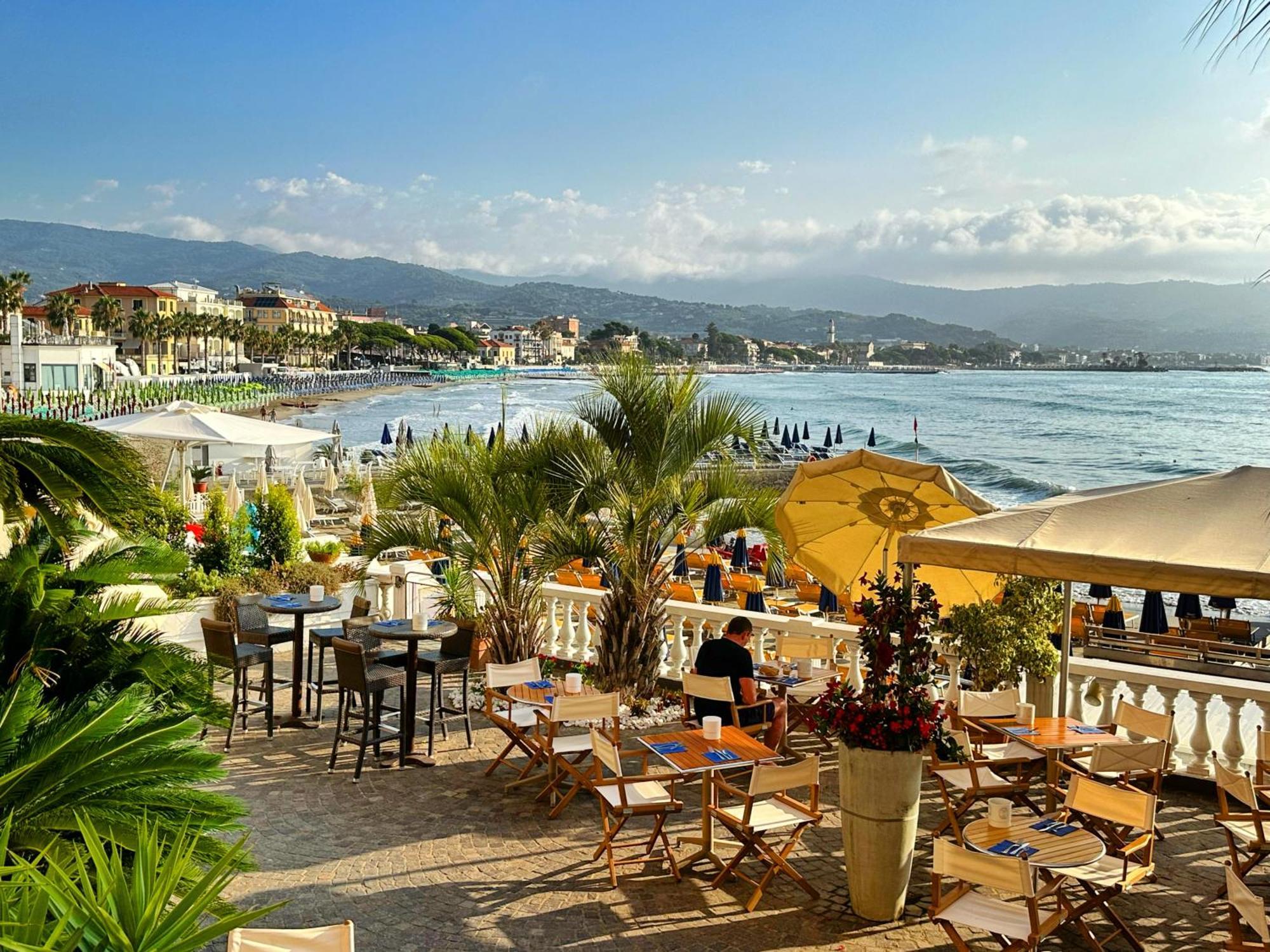 Hotel Golfo E Palme ディアーノ・マリーナ エクステリア 写真