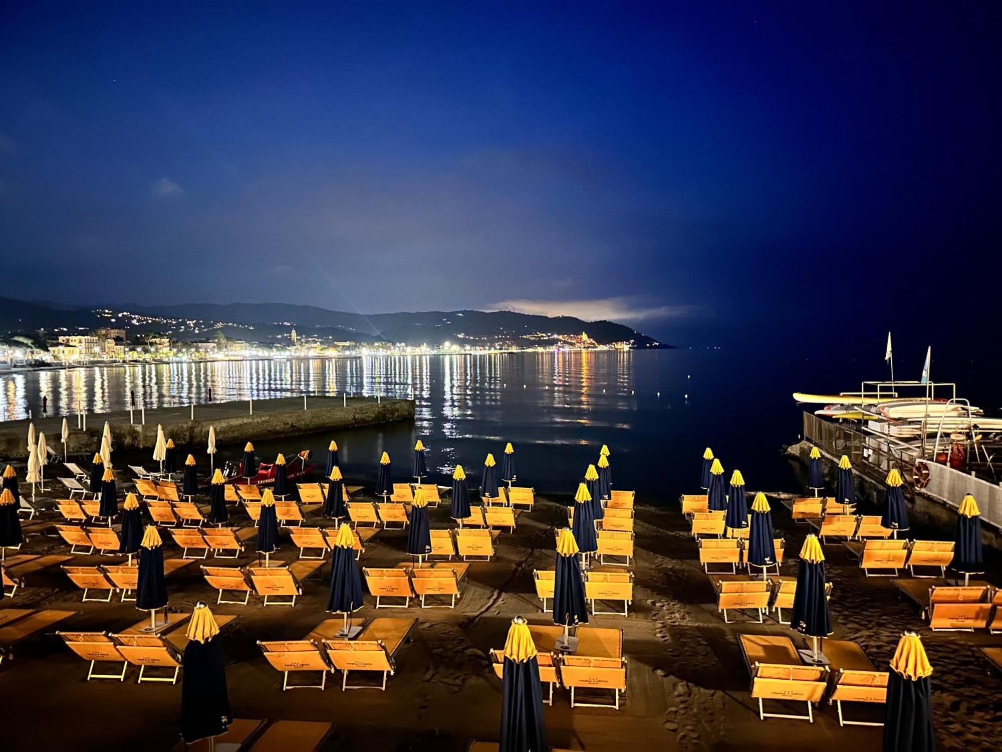 Hotel Golfo E Palme ディアーノ・マリーナ エクステリア 写真