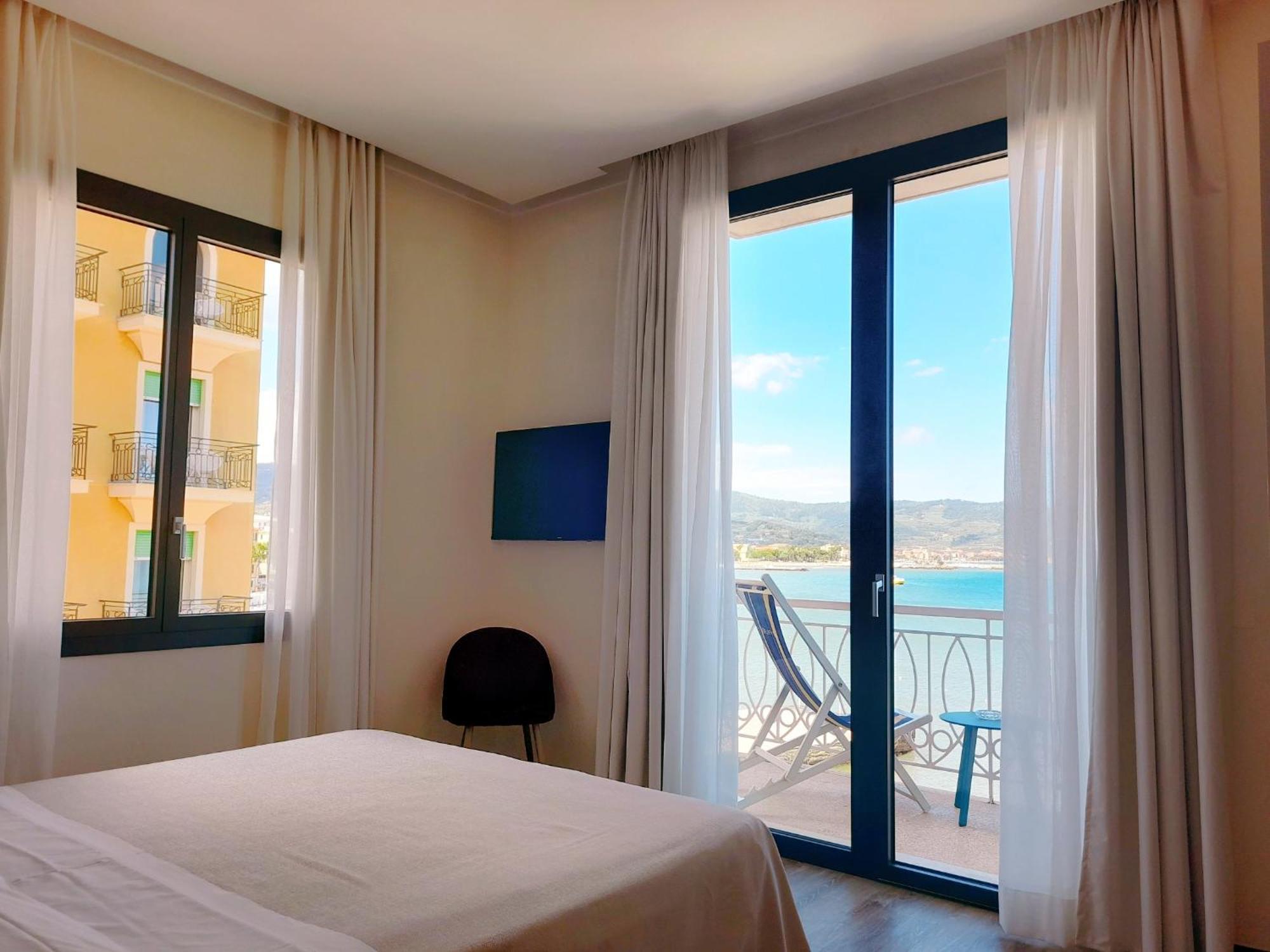 Hotel Golfo E Palme ディアーノ・マリーナ 部屋 写真