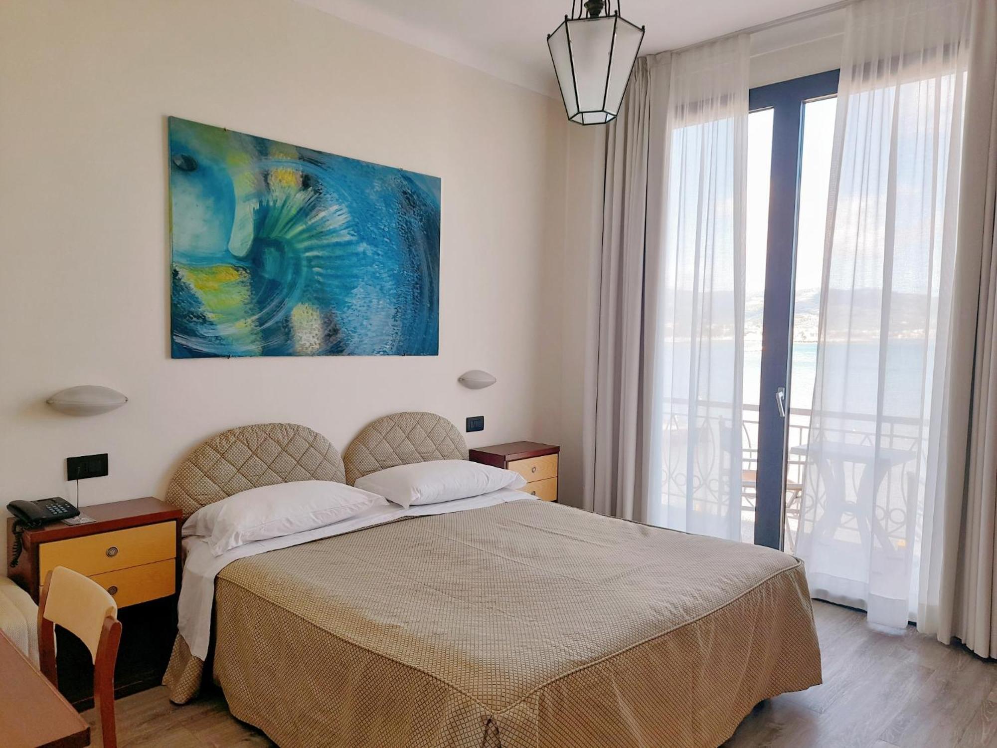 Hotel Golfo E Palme ディアーノ・マリーナ 部屋 写真